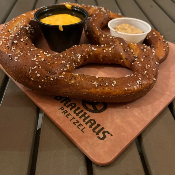 Meet your Posher, Deborah - Picture 6 of 9